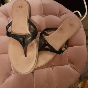 Ugg flip flops